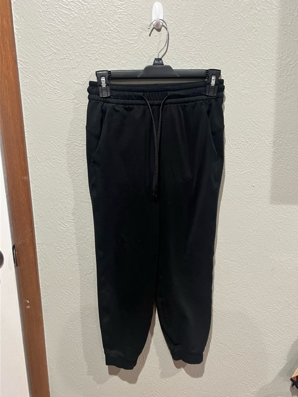lululemon athletica Women's Black Drawstring Joggers Size 0 EUC Perfect